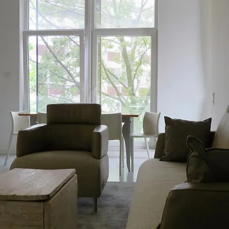 Aparthotel Domapartments 3*